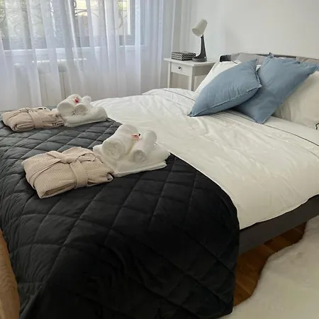 Lenka Apartament *